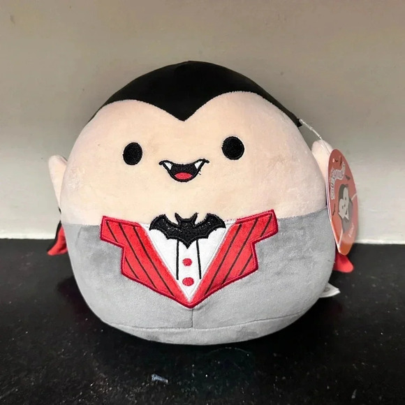 Squishmallows Other - Squishmallows 8" Vampire Halloween Plush Toy NWT